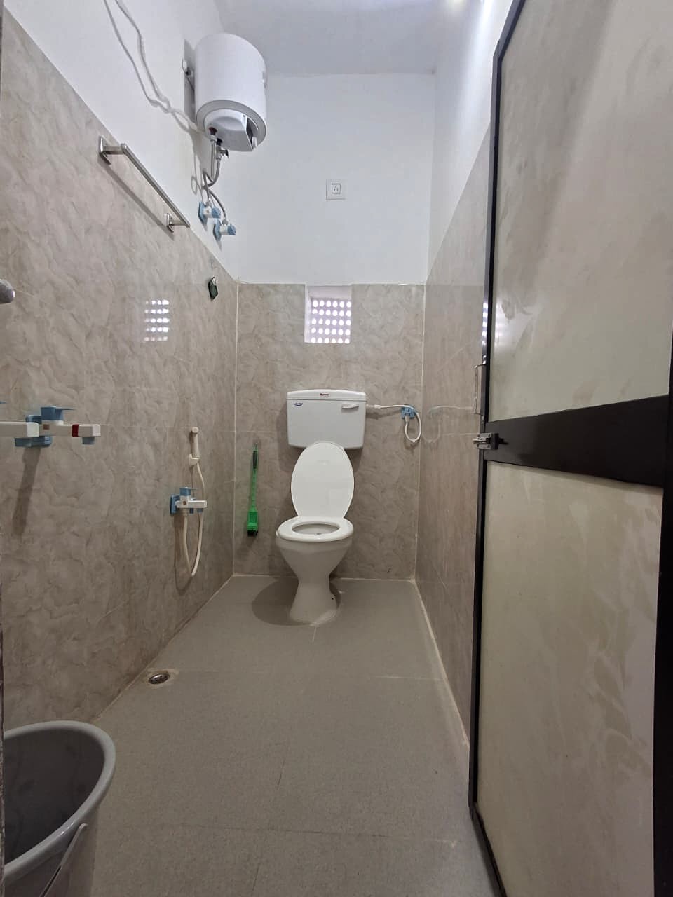 Bathroom facilities at Lodge Madhumagna