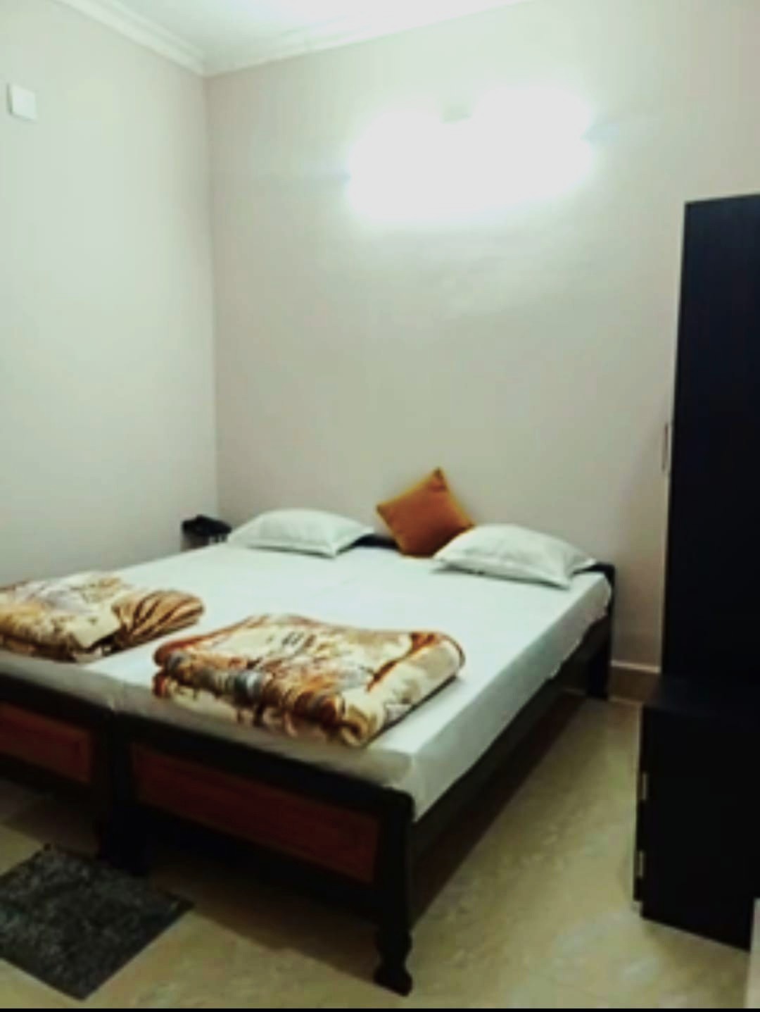 Modern room interior at Lodge Madhumagna